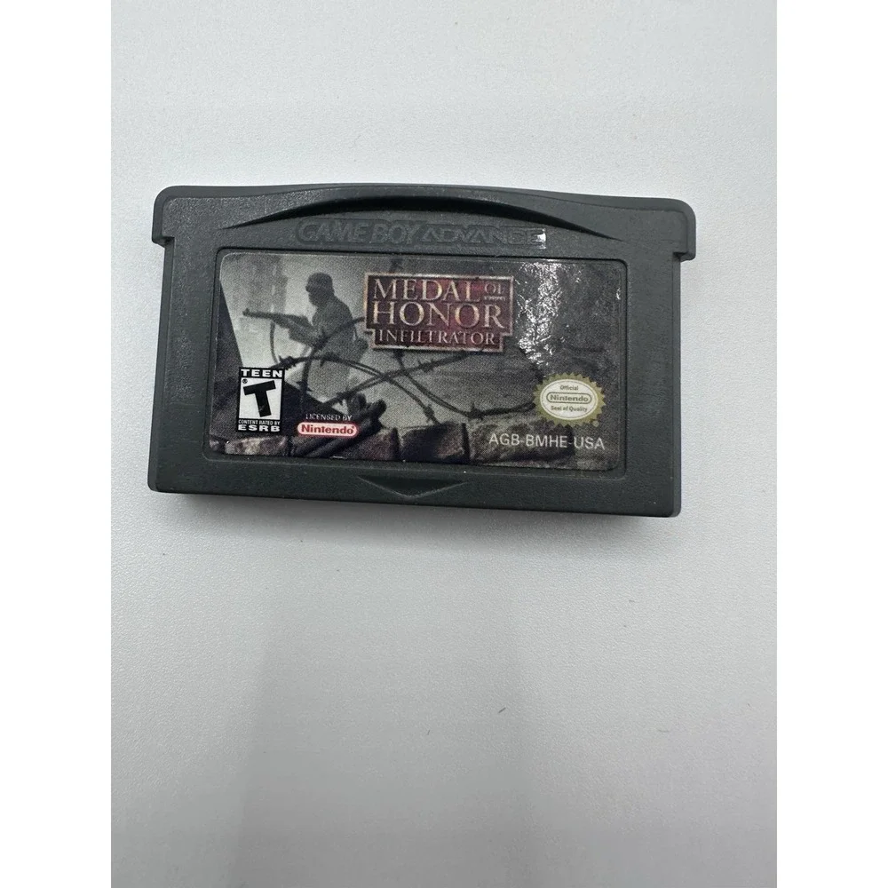 Medal of Honor Infiltrator Nintendo Game Boy Advance GBA AGB-BMHE-USA Cartridge